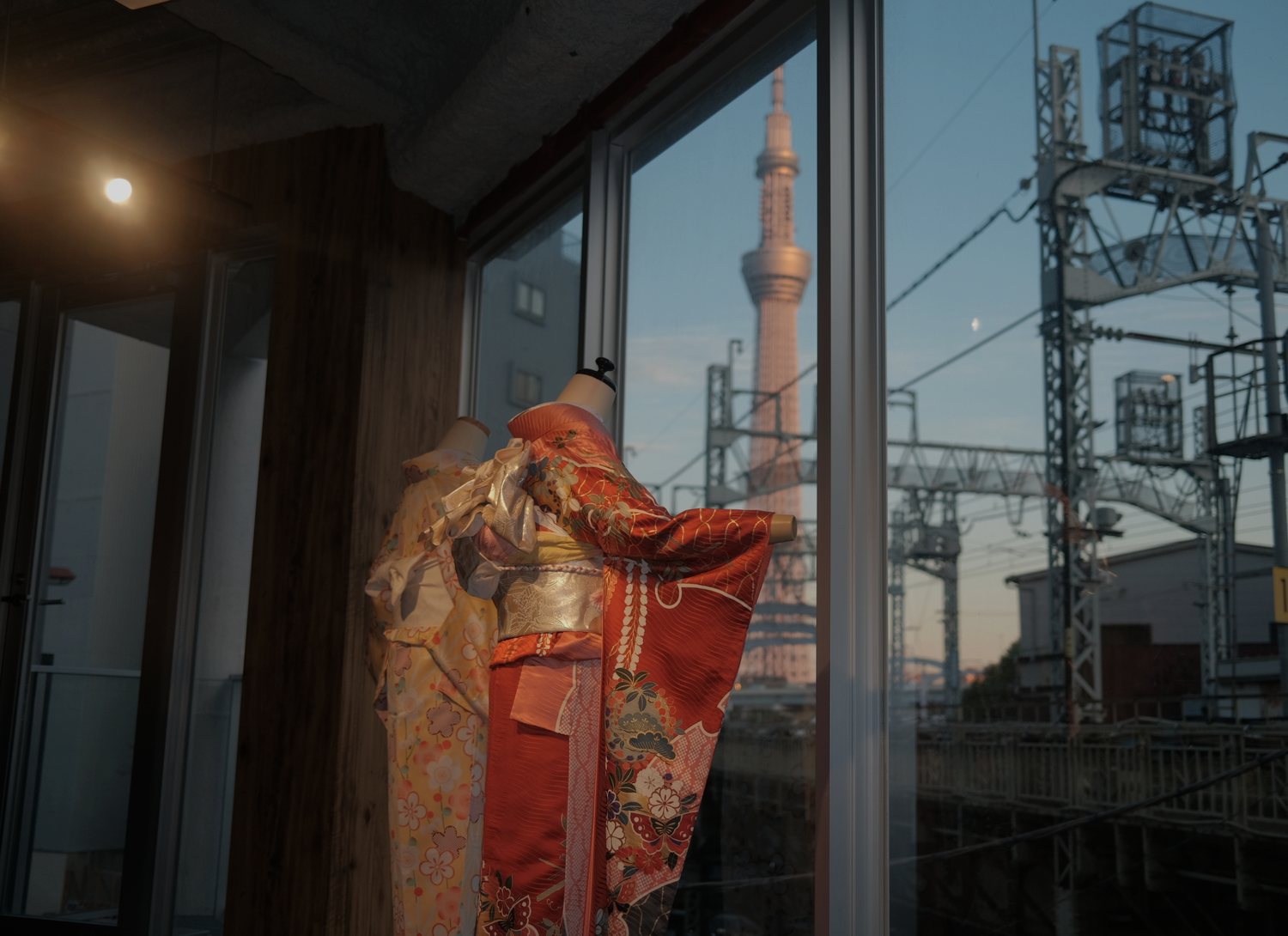 窗外的晴空塔
